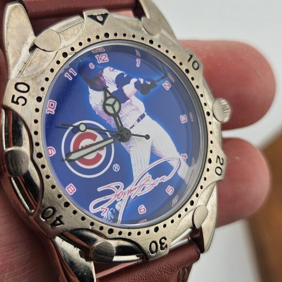 Sammy Sosa Home Run Hero Men's Watch Chicago Cubs Silver Tone Brown Leather Band - Picture 3 of 8